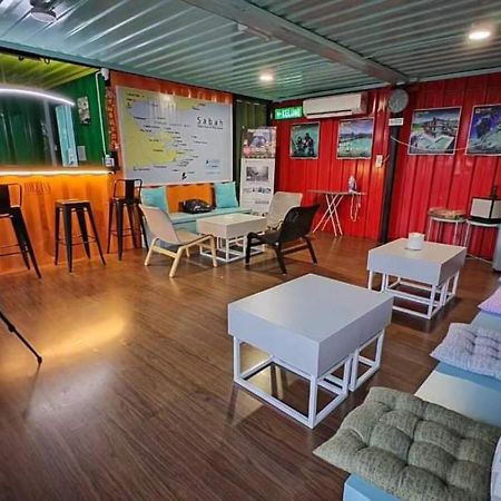 Boxinn The Kontena Home Semporna Ngoại thất bức ảnh