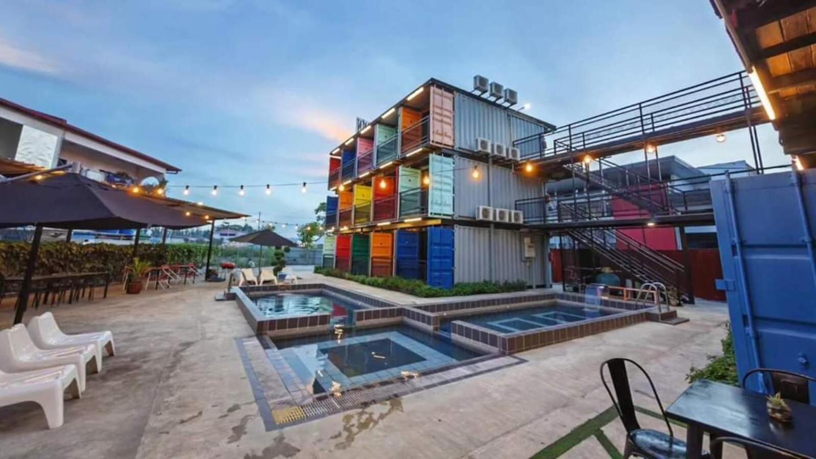 Boxinn The Kontena Home Semporna Ngoại thất bức ảnh