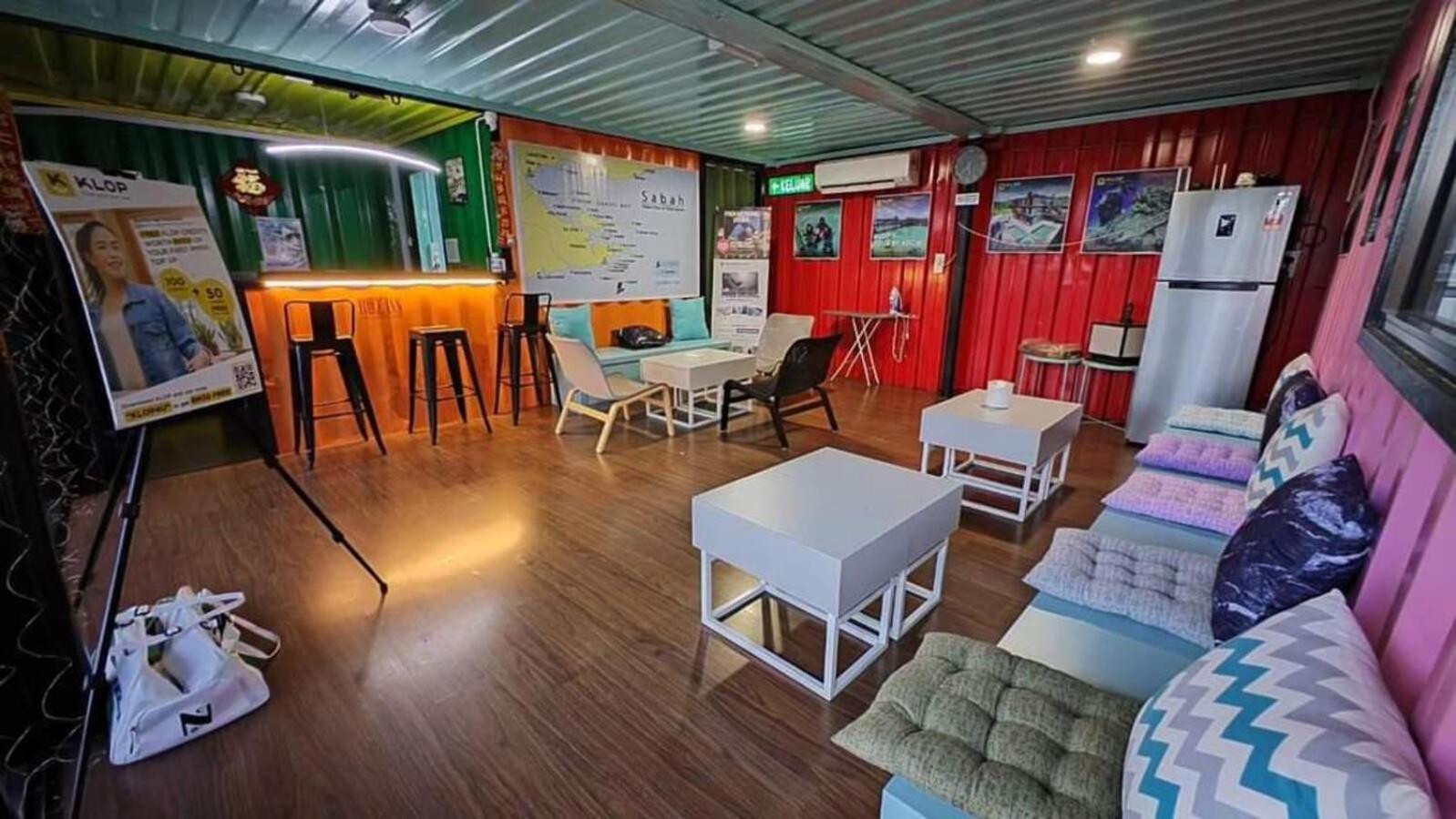 Boxinn The Kontena Home Semporna Ngoại thất bức ảnh