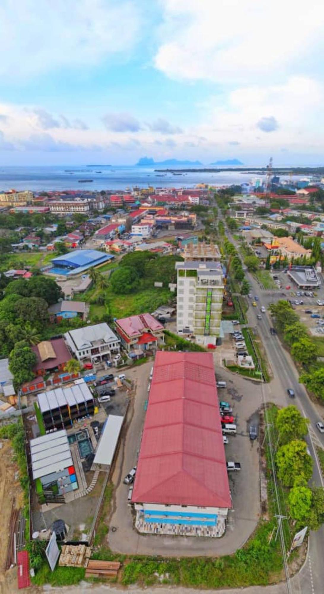 Boxinn The Kontena Home Semporna Ngoại thất bức ảnh