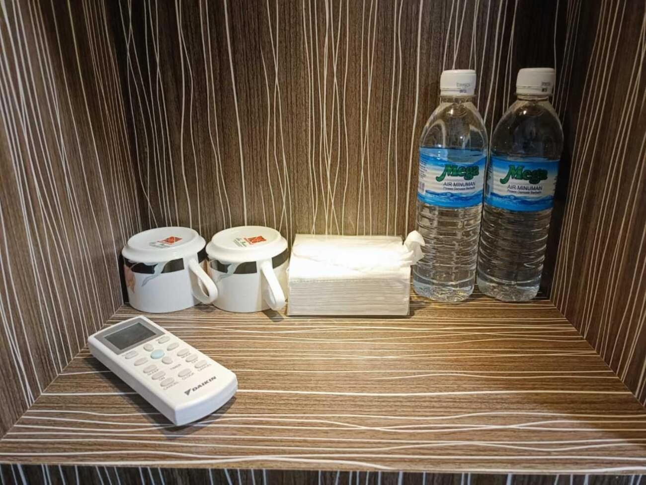 Boxinn The Kontena Home Semporna Ngoại thất bức ảnh