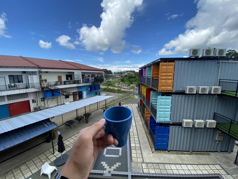 Boxinn The Kontena Home Semporna Ngoại thất bức ảnh
